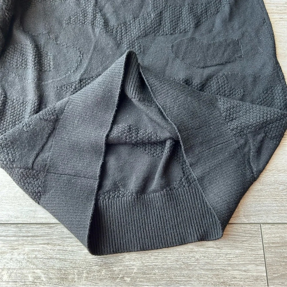 Kit  & Ace Black Textured Merino Wool Pullover Sweater - Picture 8 of 15